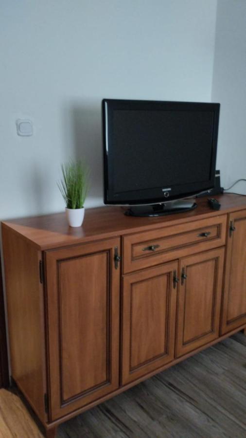 ゴジュフ・ヴィエルコポルスキApartament Kajaアパートメント エクステリア 写真